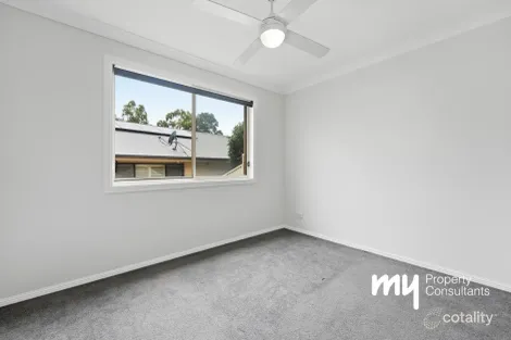 Property photo of 335B Thirlmere Way Thirlmere NSW 2572