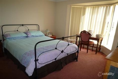 Property photo of 35 Evelyn Sturt Drive Willunga SA 5172