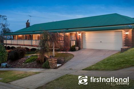 Property photo of 1 Fleming Terrace Pakenham VIC 3810