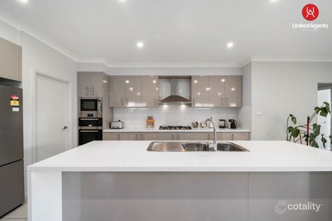 Property photo of 73 Gledswood Hills Drive Gledswood Hills NSW 2557