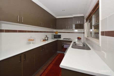 Property photo of 11 Bendoc Court Meadow Heights VIC 3048