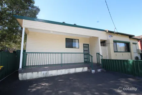 2 Ferguson Ave, Wiley Park, NSW 2195