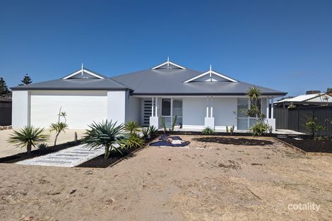 11 Oakdale Cl, Halls Head, WA 6210