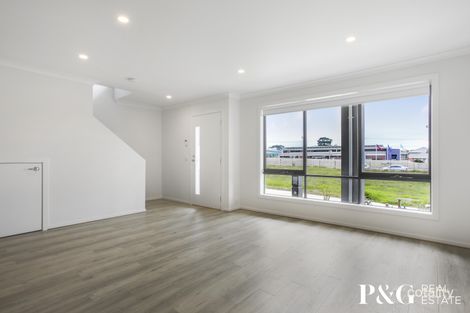 Property photo of 9 Daphne Walk Clyde VIC 3978