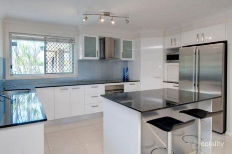 5 Willis Ct, Mermaid Waters, QLD 4218