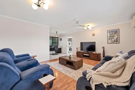 Property photo of 2 Brynn Court Rasmussen QLD 4815