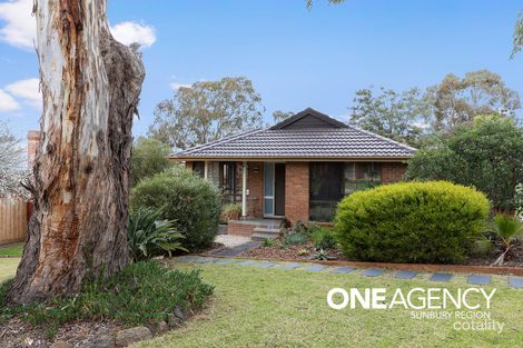 Property photo of 2 Sunish Court Sunbury VIC 3429