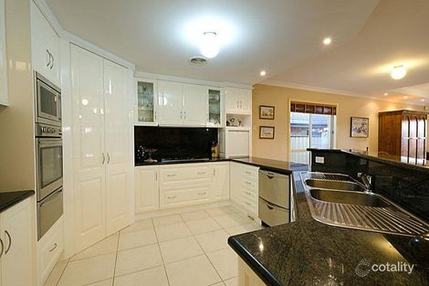 Property photo of 16 Golden Ash Grove Hoppers Crossing VIC 3029