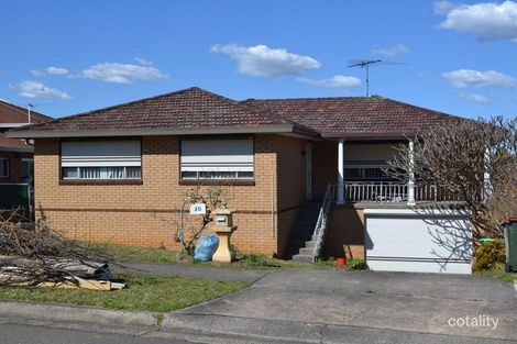 30 Phoenix Cres, Casula, NSW 2170