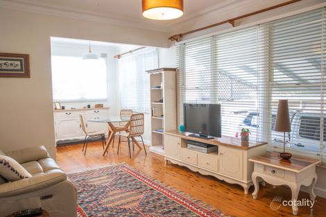 Property photo of 2 Centre Street Tenambit NSW 2323