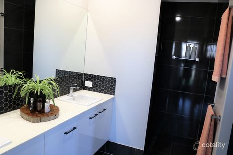 Property photo of 23 Langton Crescent Oakey QLD 4401