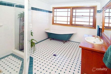 Property photo of 62 Macquarie Street Chifley NSW 2036
