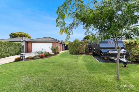 Property photo of 43 Bounty Way Berwick VIC 3806
