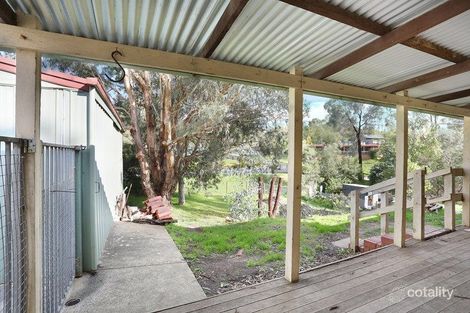Property photo of 40 Cairncroft Avenue Launching Place VIC 3139