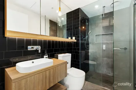 Property photo of 302/324 Centre Road Bentleigh VIC 3204