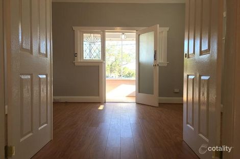 Property photo of 40 Hood Avenue Earlwood NSW 2206