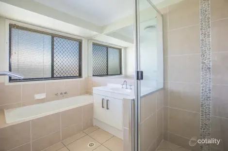 Property photo of 3 Killarney Court Ormeau QLD 4208