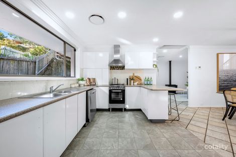 Property photo of 21 Jacaranda Avenue Figtree NSW 2525