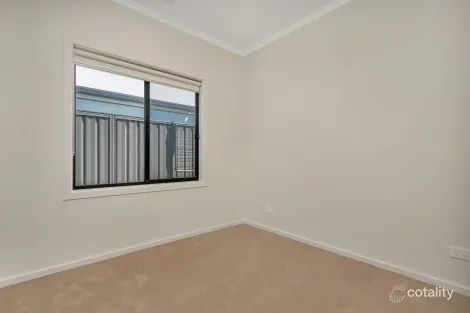 Property photo of 12 Anthony Court Munno Para Downs SA 5115