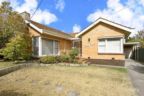 Property photo of 35 Peterleigh Grove Essendon VIC 3040