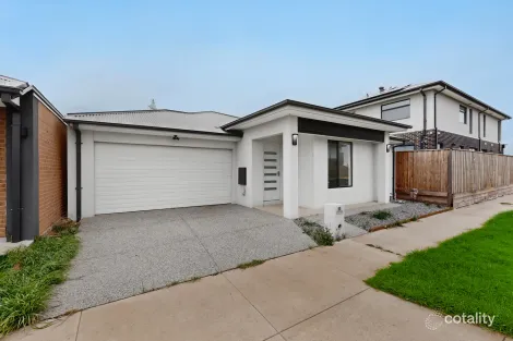 Property photo of 17 Shaddock Street Tarneit VIC 3029