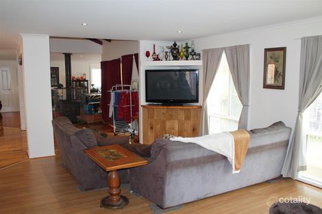 Property photo of 1 Malcalm Avenue Surf Beach VIC 3922