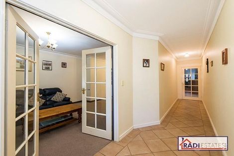 Property photo of 11 Menmuir Place Bayswater WA 6053