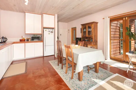 Property photo of 6 Johnson Street Skipton VIC 3361