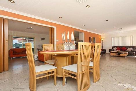 Property photo of 7 Marble Close Bossley Park NSW 2176