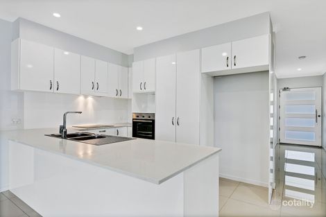 Property photo of 1 Meredith Crescent Baringa QLD 4551