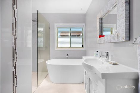 Property photo of 31 Lucinda Avenue Killarney Vale NSW 2261