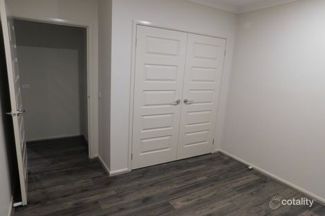 Property photo of 12 Geary Avenue Wollert VIC 3750