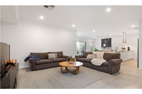 10 Colin Rd, Scarborough, WA 6019