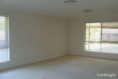 Property photo of 11 Allerton Place Birkdale QLD 4159