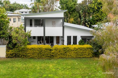 Property photo of 2/8 Echlin Street Labrador QLD 4215