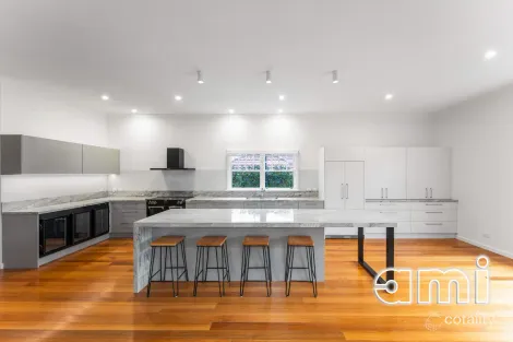 Property photo of 16 Aylmer Street Balwyn North VIC 3104