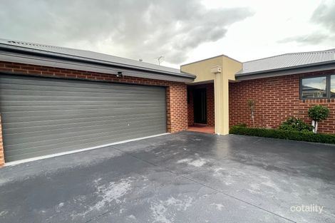 2/30 Highlands Rd, Thomastown, VIC 3074