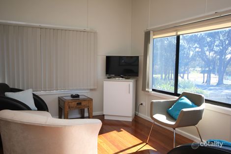 Property photo of 16 Aqua Crescent Lake Cathie NSW 2445