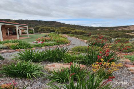 5 Hester Pl, White Peak, WA 6532