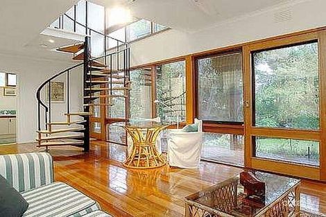 Property photo of 24 Cumberland Street Eaglemont VIC 3084