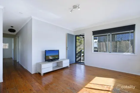 Property photo of 35 Hepworth Street Arundel QLD 4214