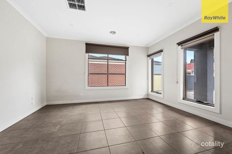 Property photo of 2/29 Leonard Avenue St Albans VIC 3021