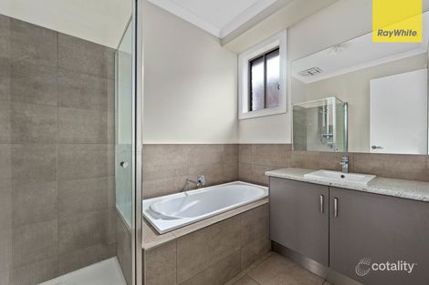 Property photo of 2/29 Leonard Avenue St Albans VIC 3021