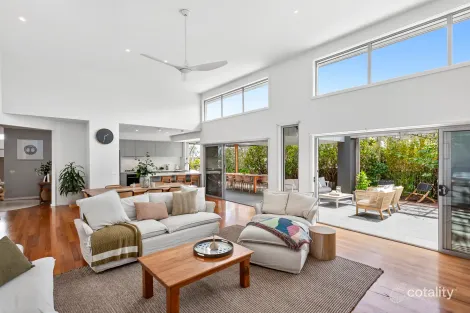 Property photo of 36 Grantham Drive Highton VIC 3216