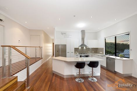 Property photo of 5 Harrier Court Bushland Beach QLD 4818