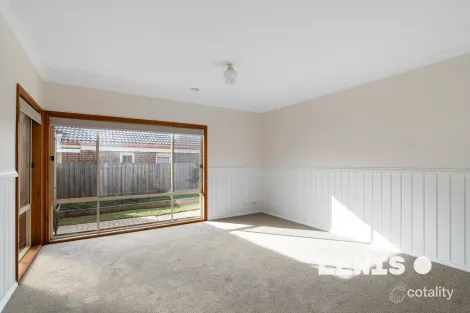 Property photo of 13 Citriodora Circuit Sunbury VIC 3429
