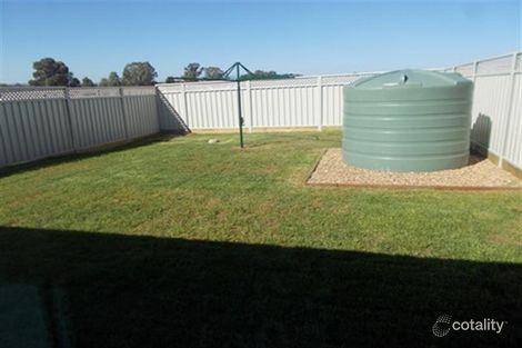 Property photo of 32A Lansdowne Drive Dubbo NSW 2830