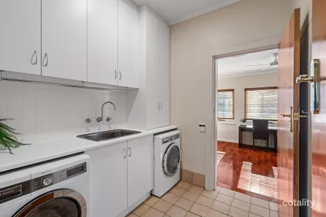 Property photo of 64 Dunbar Terrace Glenelg East SA 5045