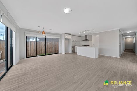 Property photo of 6 Harper Street Melton South VIC 3338