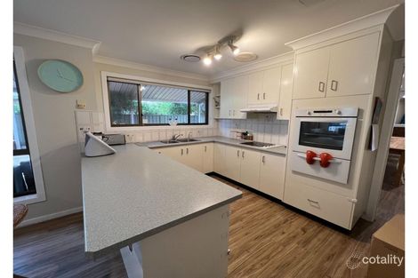 Property photo of 10 Treverrow Court Dubbo NSW 2830